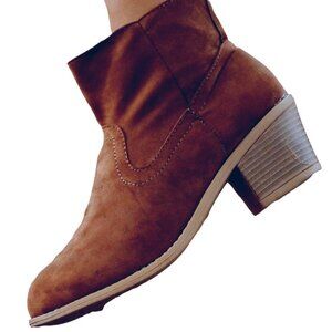 ROSY - Coffee Ankle Boot (8-8.5)